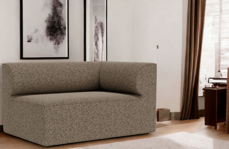 Beige Eave Modular Sofa Ecke von Audo Copenhagen im modernen Wohnzimmer.