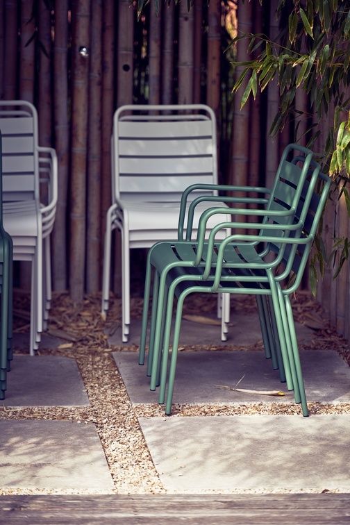 Fiam Mya Metal stapelstoel voor buiten van Jan Kurtz