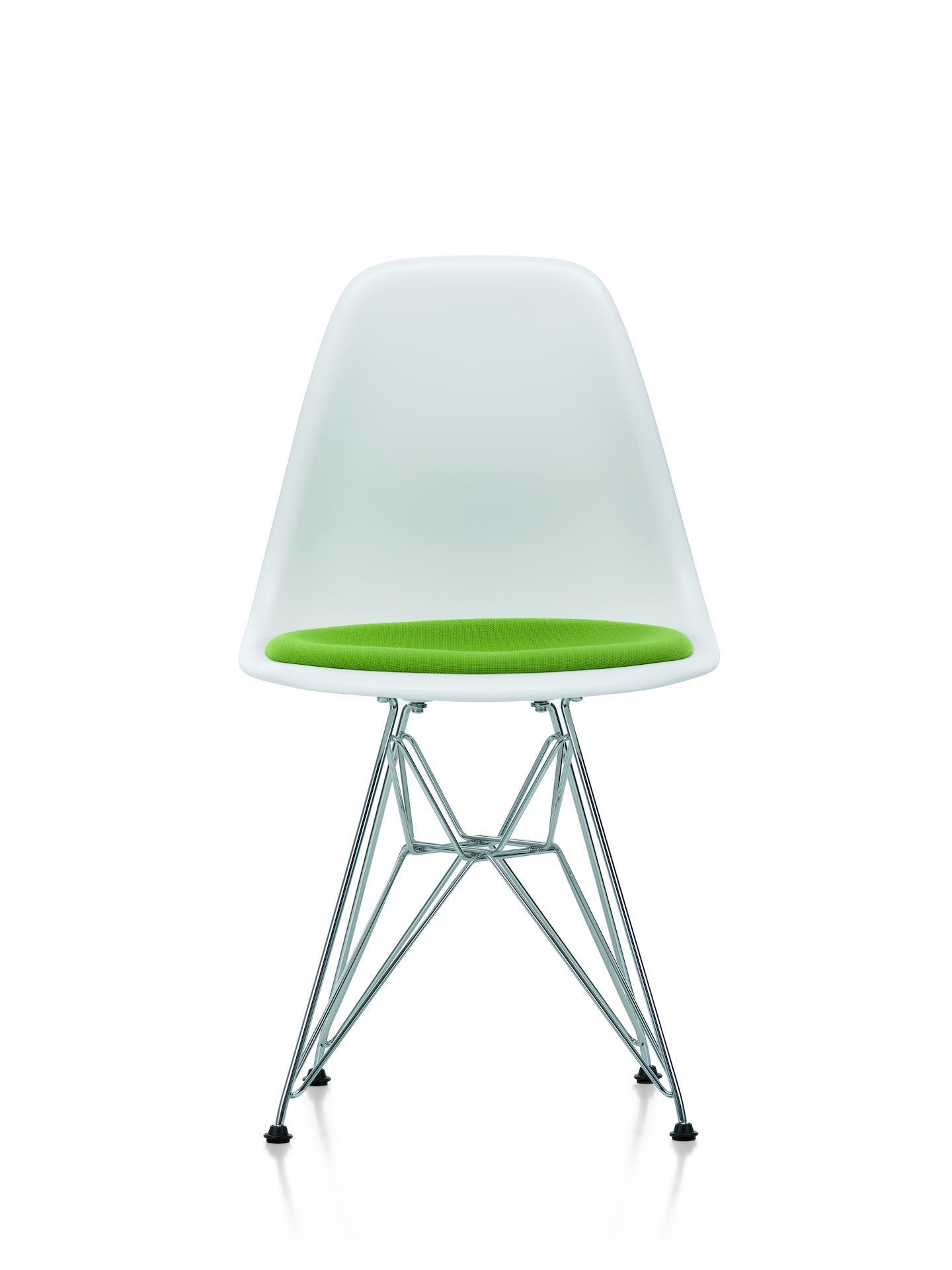 Eames DSR Stuhl, weiße Sitzschale mit grünem Sitzpolster und Chromgestell von Vitra.