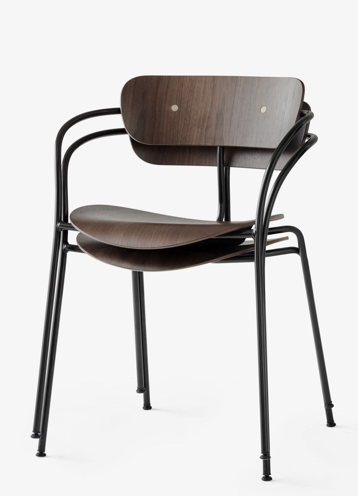 Pavilion AV2 Armchair von AndTradition, Stuhl mit Armlehnen, Eiche schwarz, modernes Design für Esszimmer.