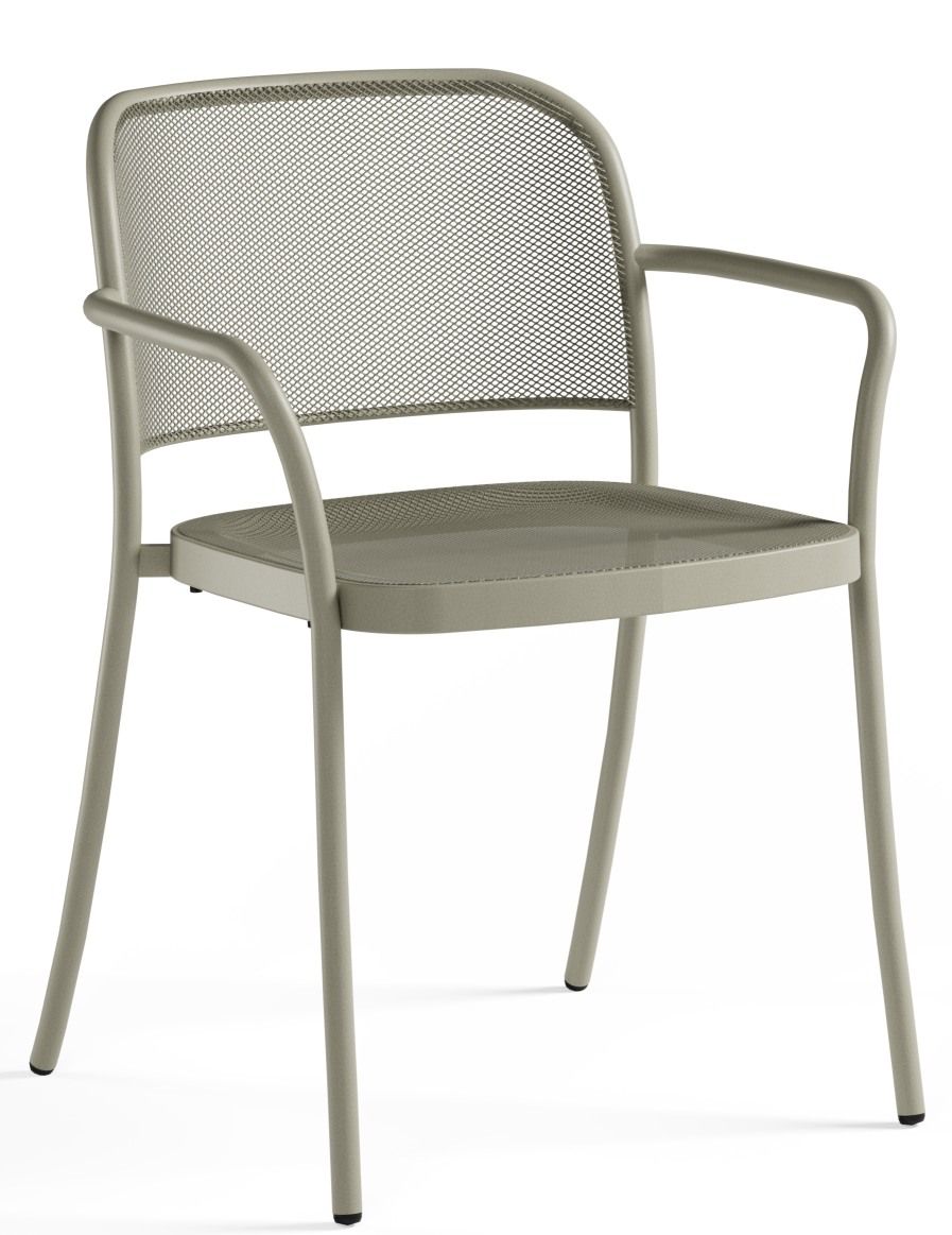 Café Armchair von Emu: Moderner Outdoor-Stuhl mit Armlehnen und Mesh-Design in Taupe.