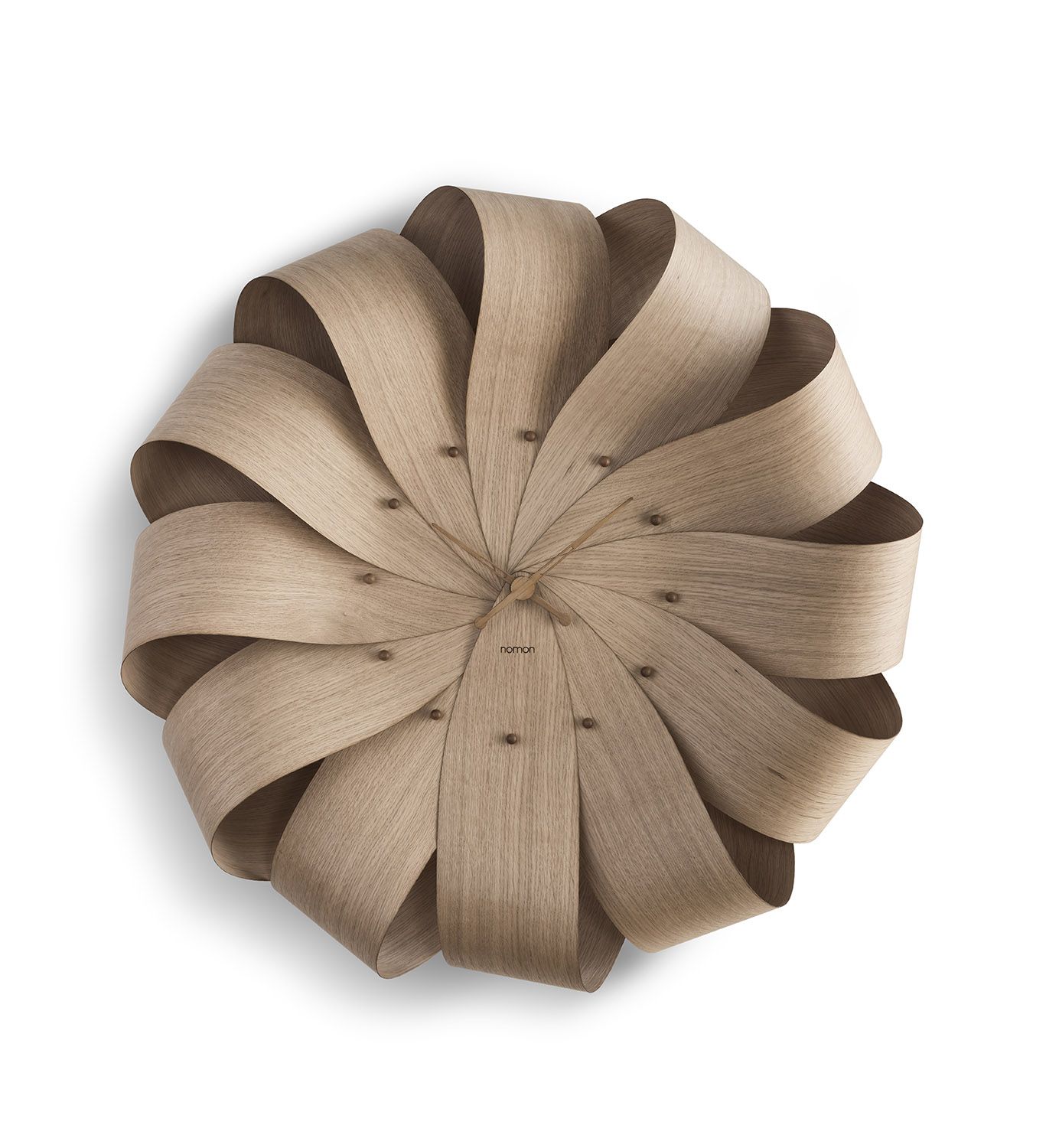 Brisa XL Wanduhr von Nomon: Runde Design-Wanduhr aus hellem Holz, Durchmesser 75cm.