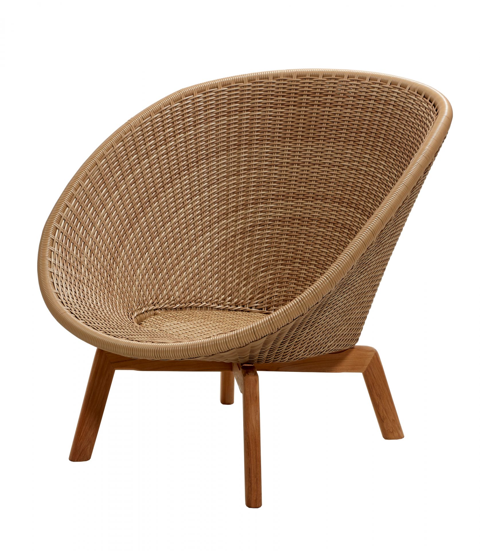Peacock Loungesessel aus Faser von Cane-Line in Grau mit Holzbeinen für den Garten.