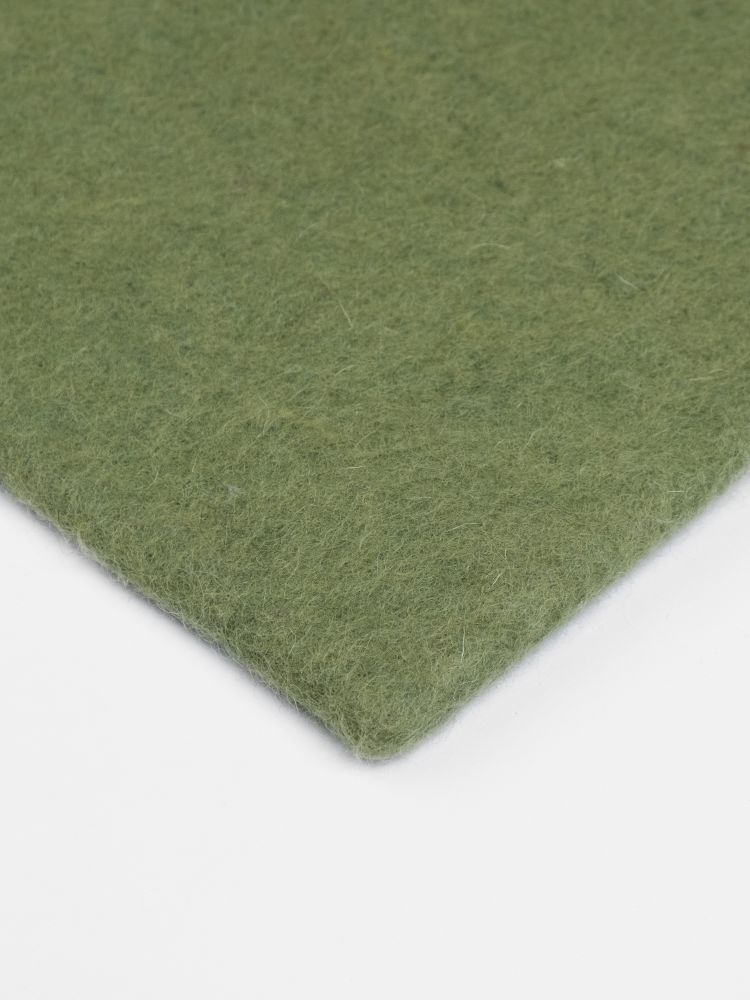 Mono rechthoekig viltkleed 160 x 230 cm myfelt Kaspar (groen)