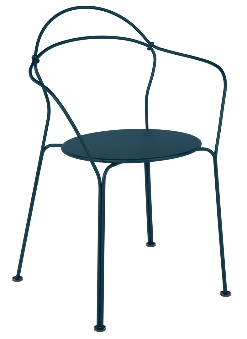 Airloop Bridge Sessel von Fermob für den Außenbereich in blaugrün, minimalistisches Design.