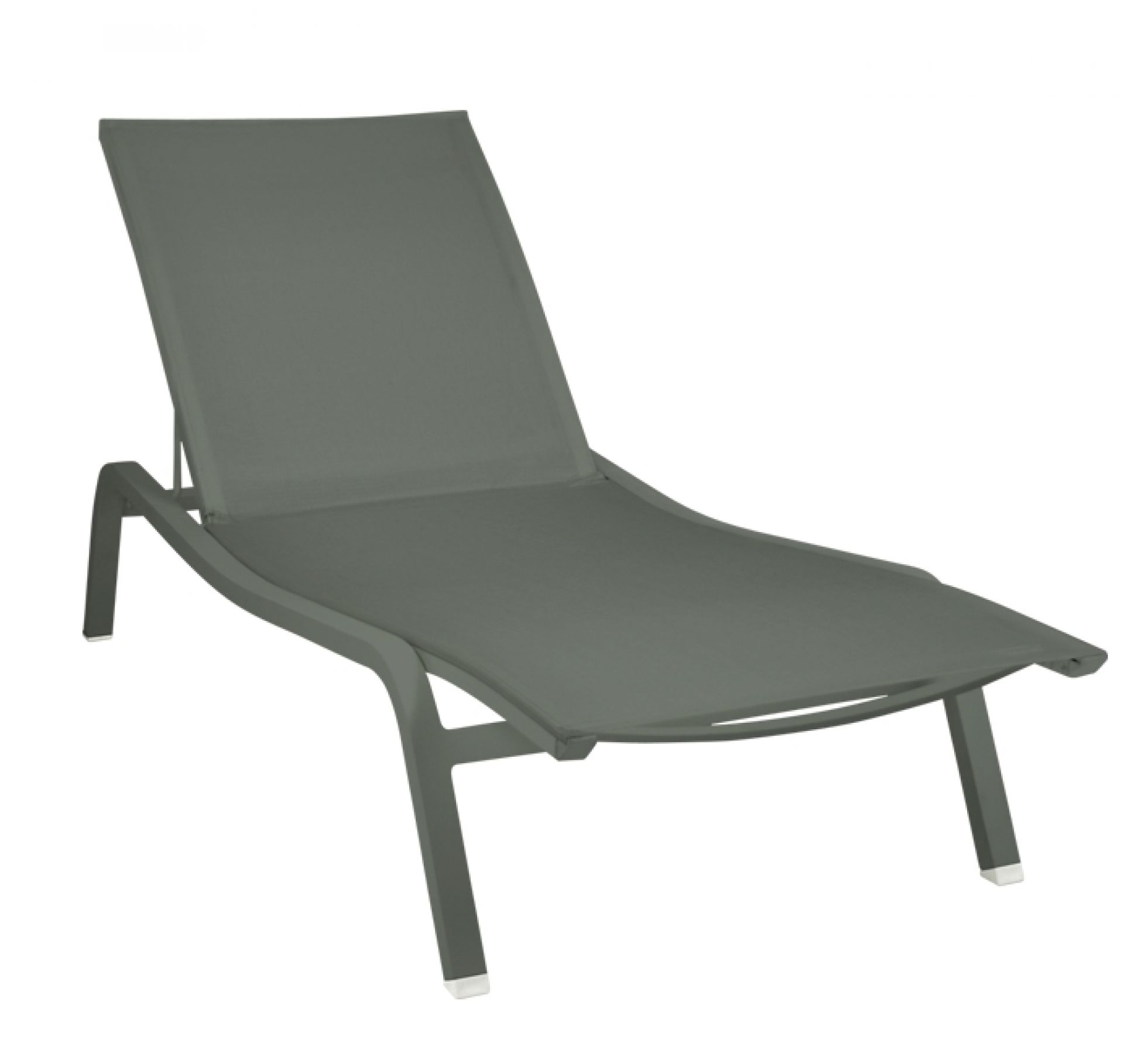 Alizé Sonnenliege XS von Fermob, moderne Gartenliege aus Aluminium und wetterfestem Textil in Graubraun.