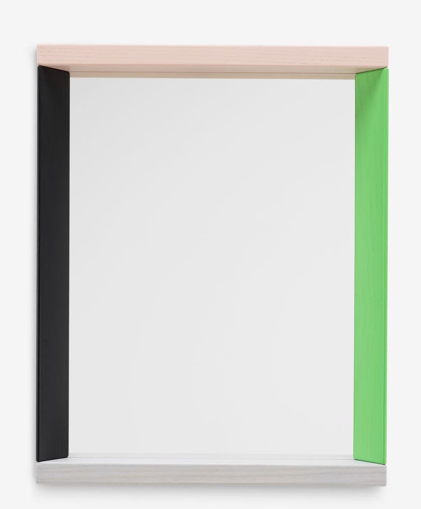 Vitra Colour Frame Spiegel mit farbigem Rahmen in Schwarz, Grün und Naturholz.