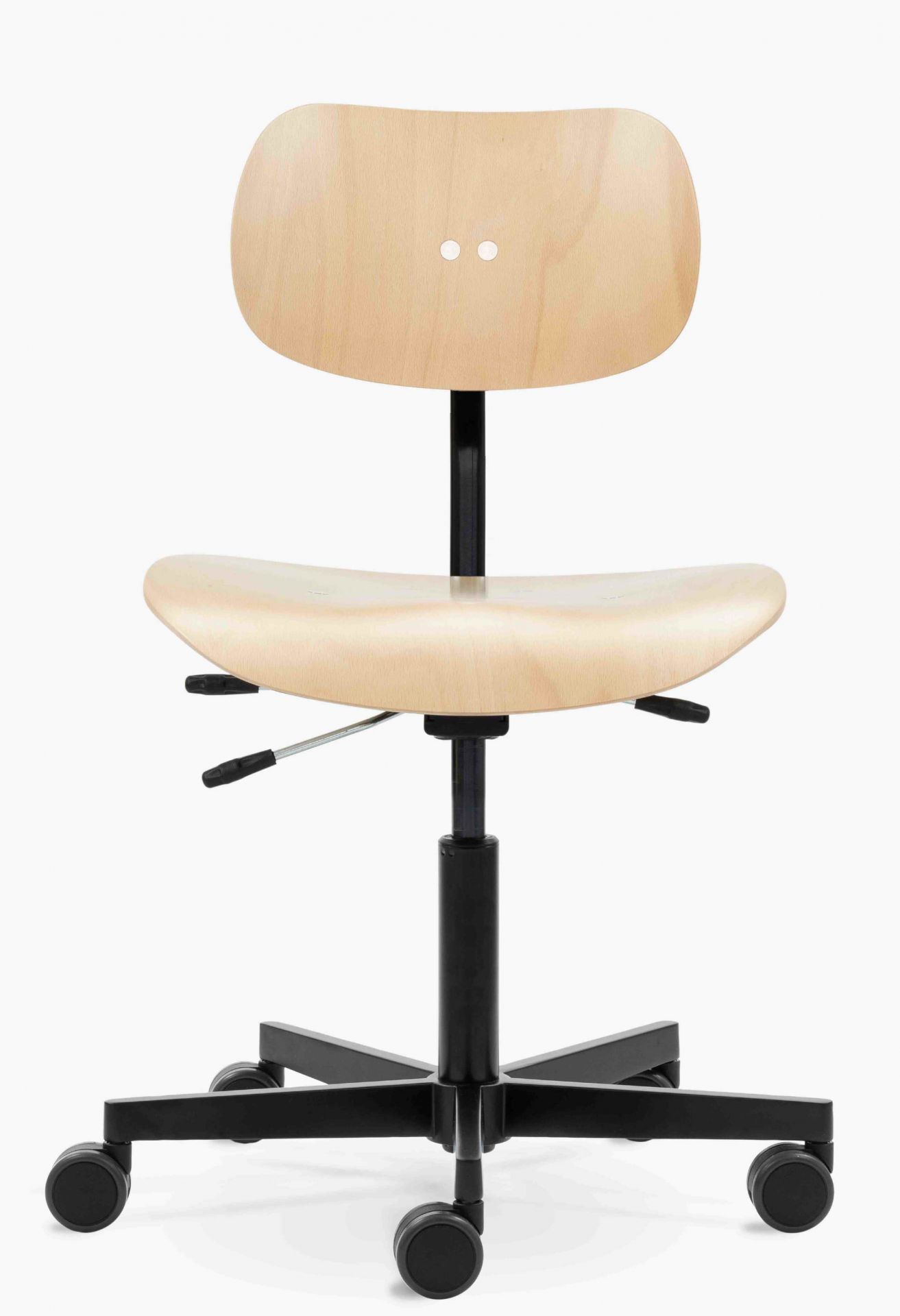 Wilde+Spieth S 197 R20 Drehstuhl aus Buchenholz mit schwarzem Fußkreuz und Rollen, ergonomischer Bürostuhl.