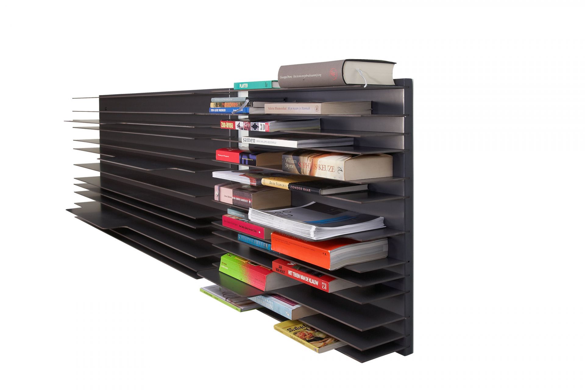 Anthrazitfarbenes Bücherregal "Spectrum" mit vielen Fächern, gefüllt mit Büchern. Modernes Design für Wohnzimmer und Büro.