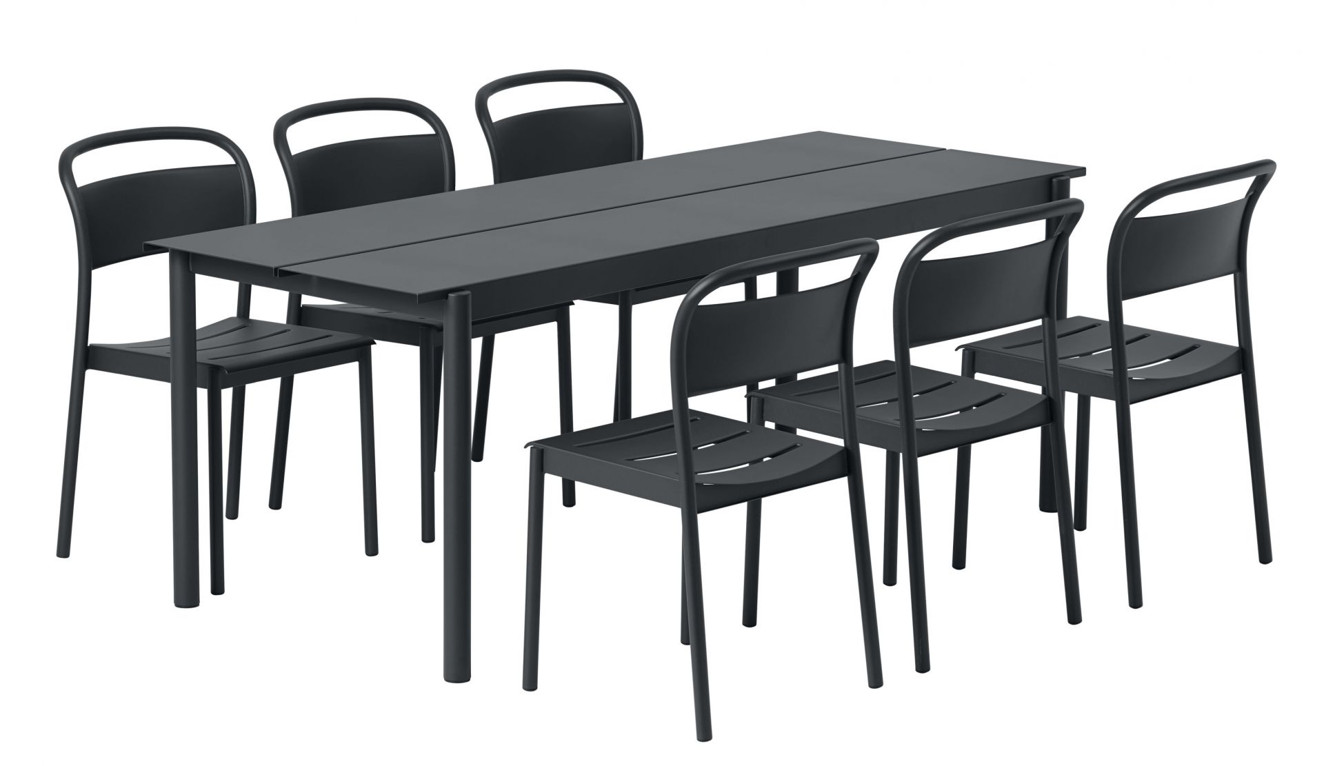 Grauer Linear Steel Gartentisch von Muuto mit sechs passenden Stahlstühlen für den Außenbereich.
