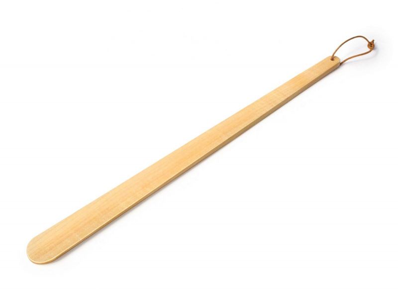 Helping Friend Schuhlöffel lang aus Holz mit Lederschlaufe zum Aufhängen. Hilft beim Schuhe anziehen.