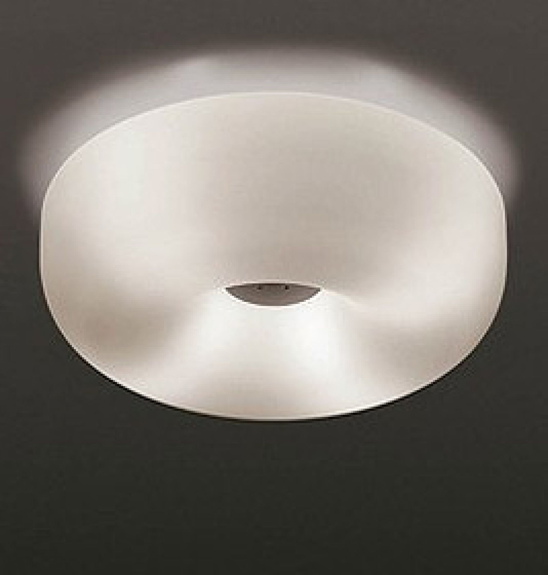 Weiße, runde Circus Deckenleuchte von Foscarini, modernes Design für Wohnzimmer und Schlafzimmer.