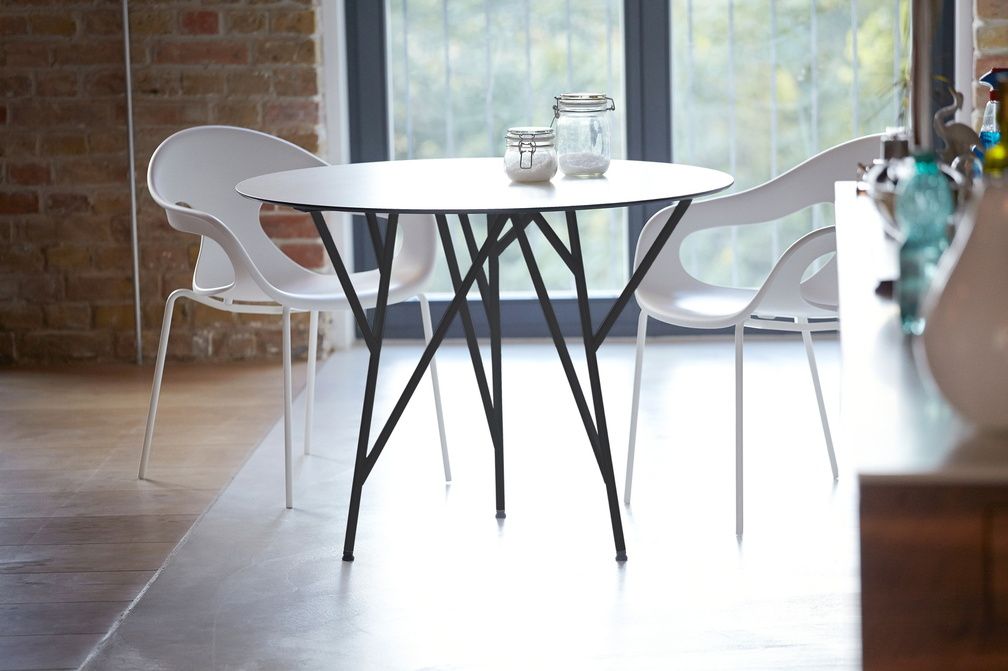 Astwerk Outdoor-eettafel van Jan Kurtz