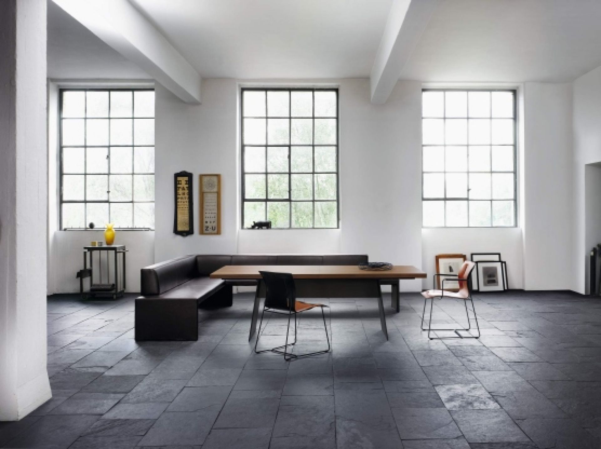 Cuoio Stuhl von Walter Knoll, schwarzes Leder, minimalistisches Design, Esszimmerstuhl für modernes Wohnambiente.