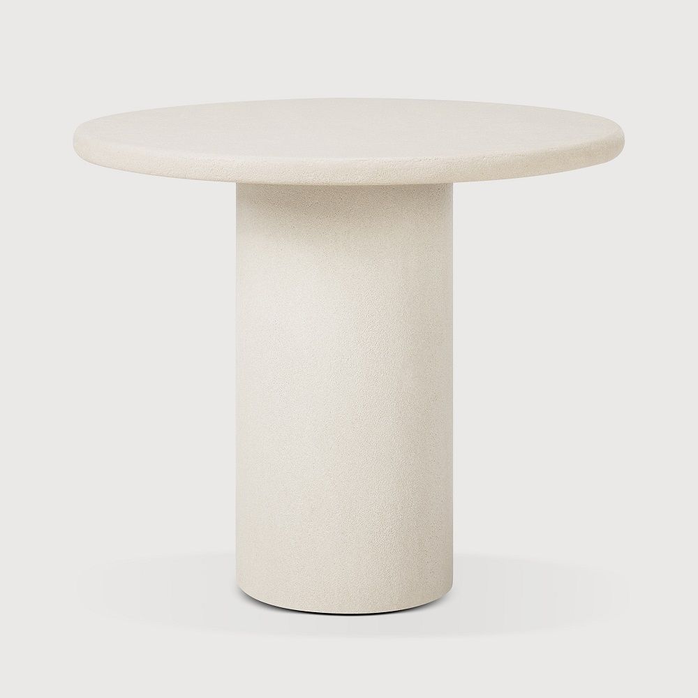 Beiger Ethnicraft Esstisch "Elements Dining Table" rund mit zylindrischem Fuß, modernes Design für Esszimmer.