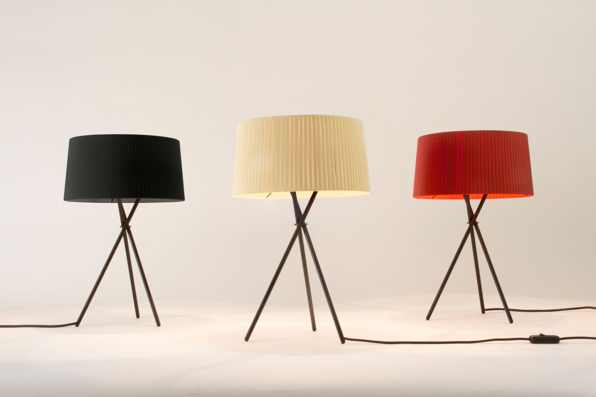Tripode M3 tafellamp zwart Santa & Cole