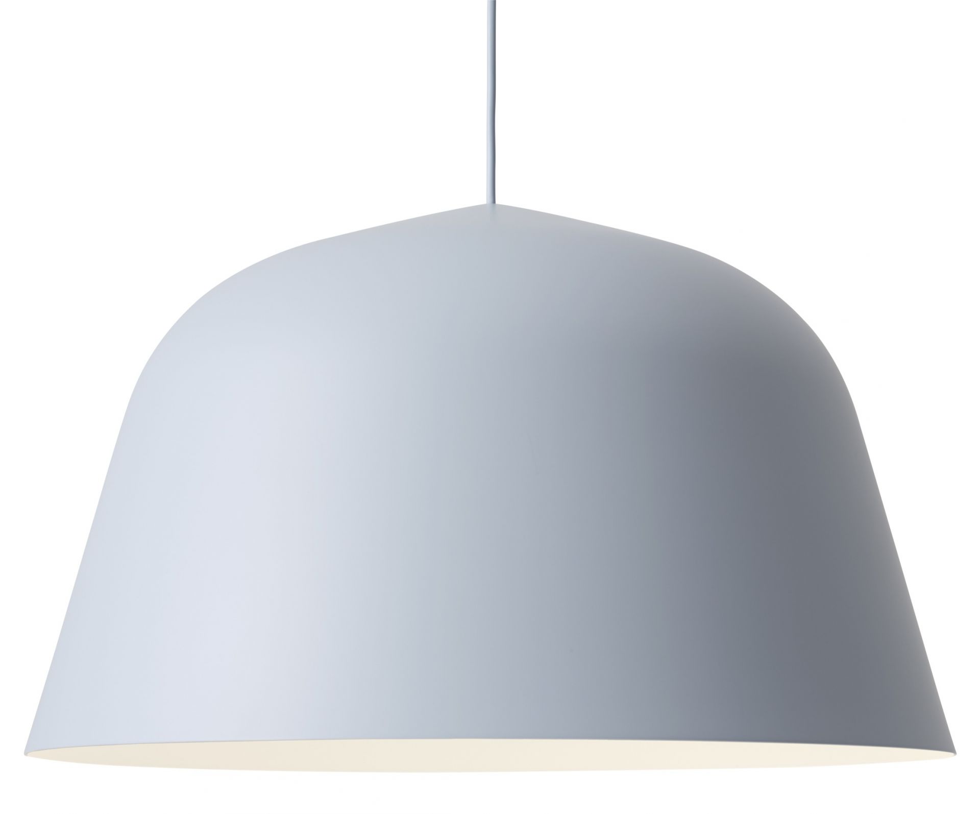 Nahaufnahme der grauen Ambit Pendelleuchte von Muuto, moderne Hängelampe für Wohnräume.