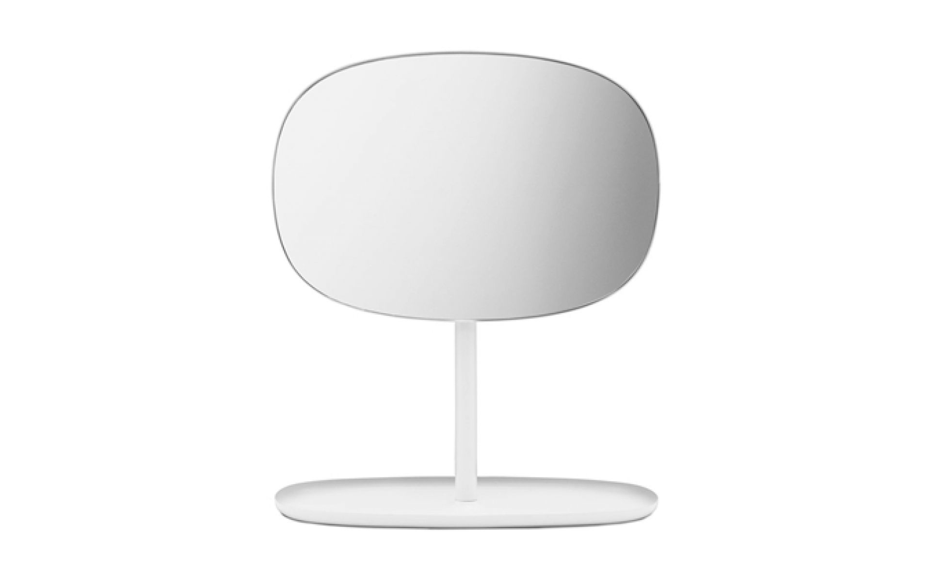 Weißer Flip Spiegel von Normann Copenhagen mit ovalem Spiegel und Ablagefläche.