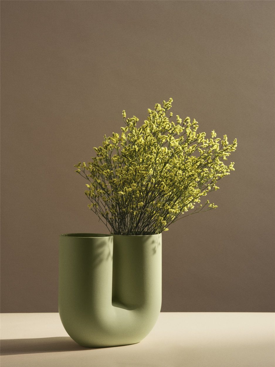Kink-vaas H 26,3 cm Muuto Dieprood