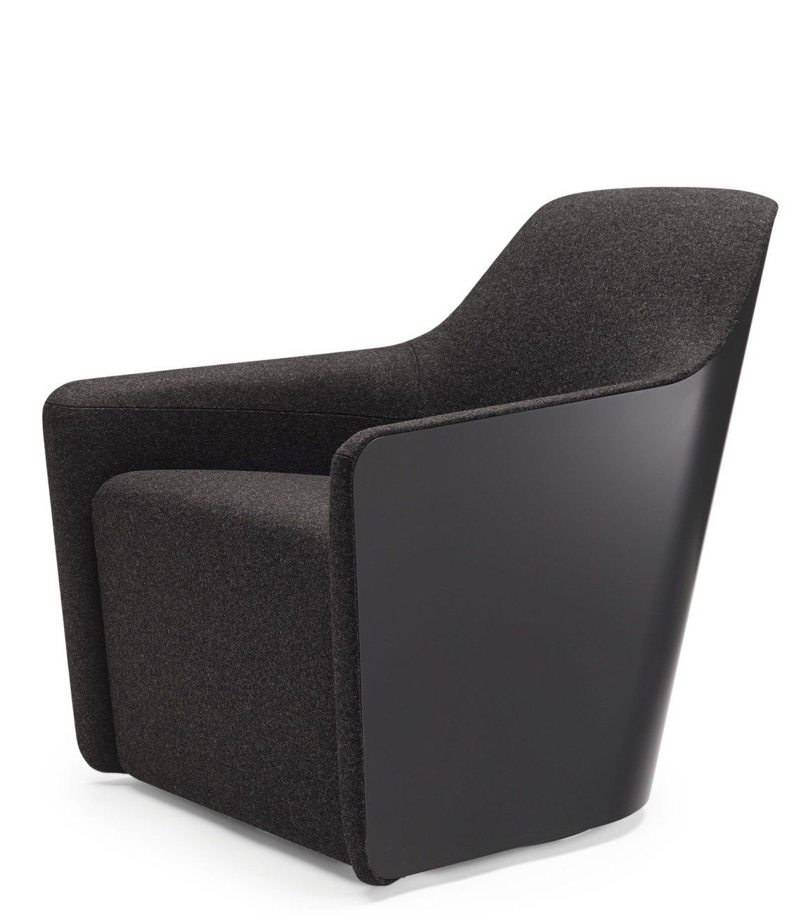 520 Foster Sessel von Walter Knoll, moderner Loungesessel mit dunklem Stoffbezug und schwarzen Seitenteilen.