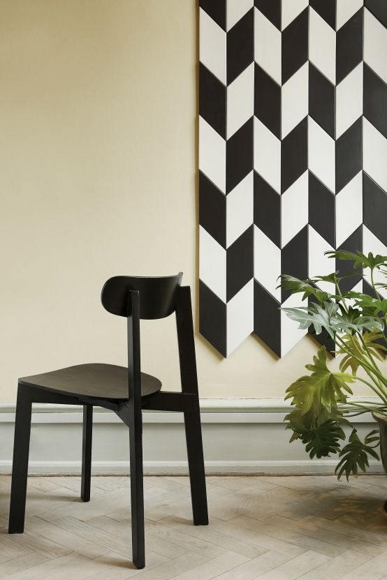 Bondi Chair Stuhl von Please wait to be seated, Esche marineblau lackiert, modernes Design.