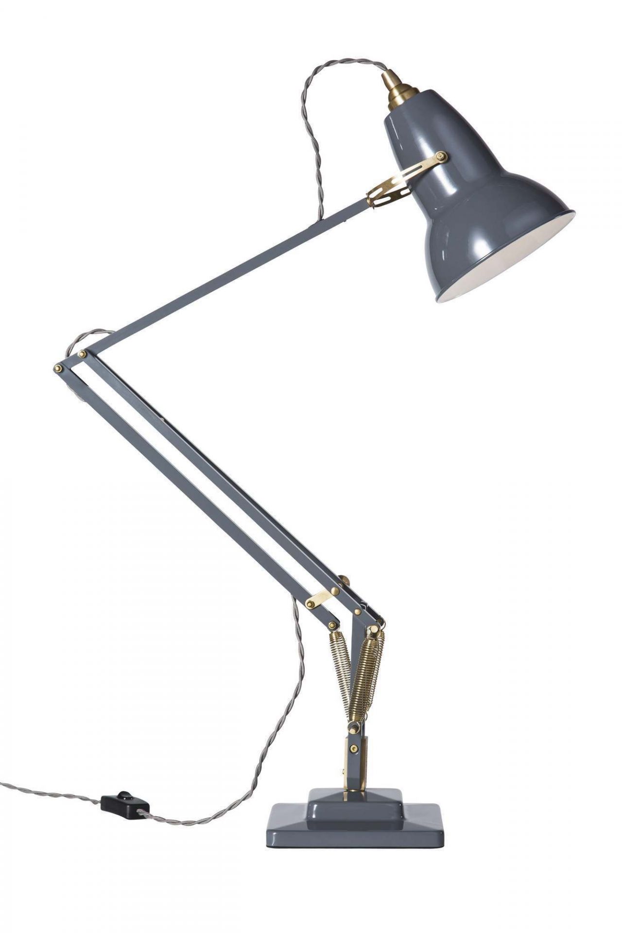 Graue Anglepoise Original 1227 Tischleuchte mit Messingdetails, verstellbarer Arm und Lampenschirm.