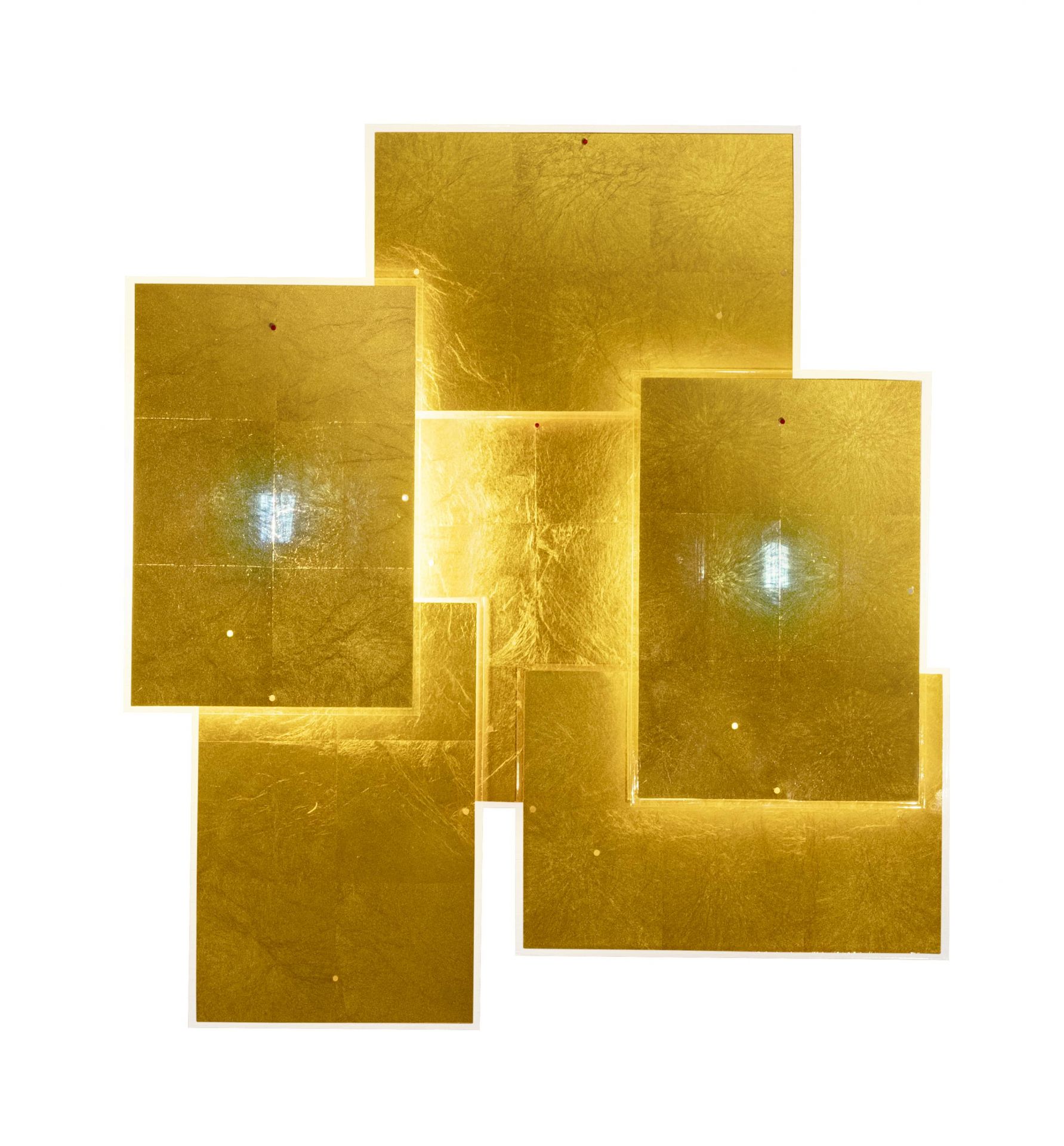 Nahaufnahme der 24 Karat Blau Wandleuchte von Ingo Maurer, goldene Blattstruktur, modernes Design.