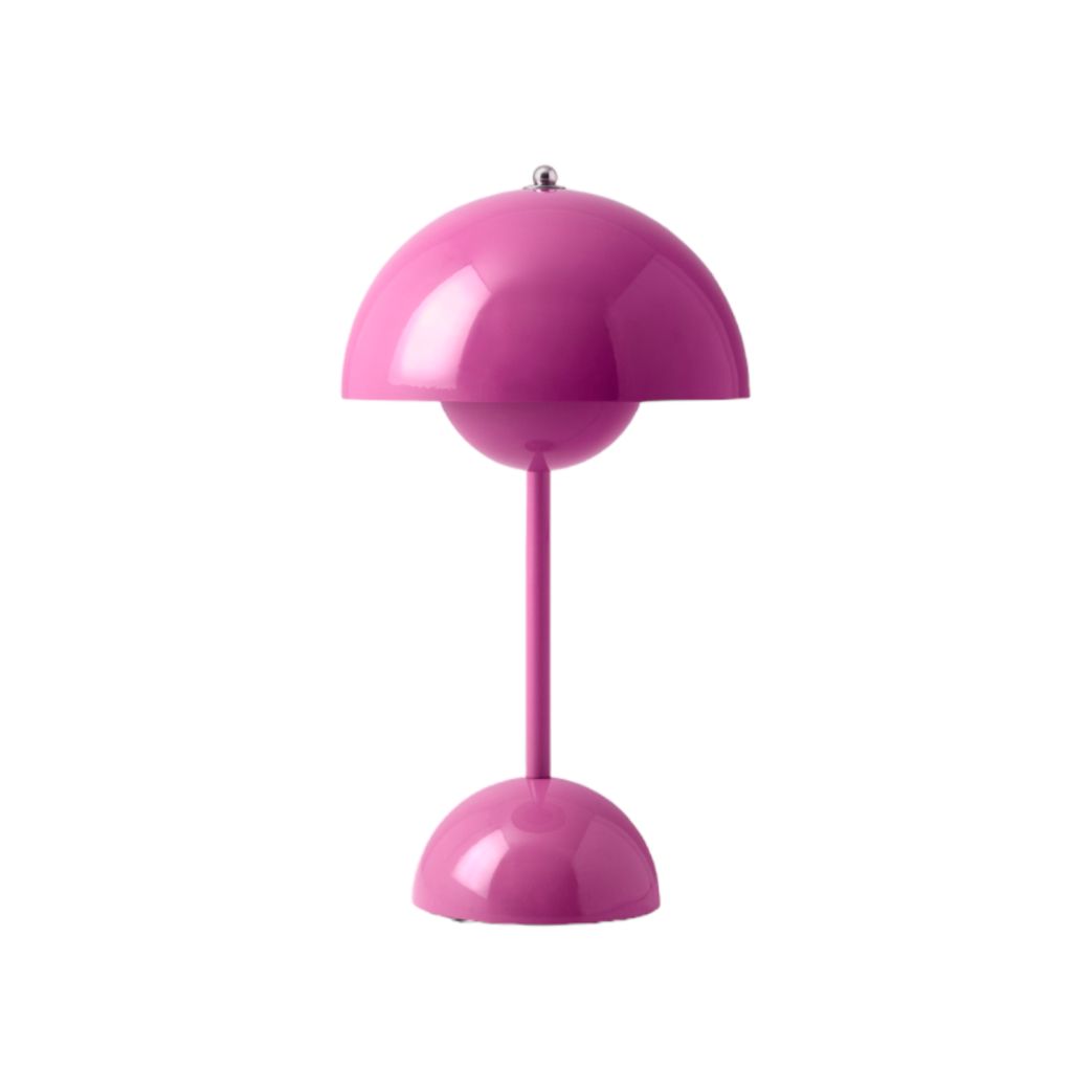 Flowerpot VP9 Tischleuchte in Tangy Pink: Akkuleuchte mit USB-Anschluss für stimmungsvolles Licht.
