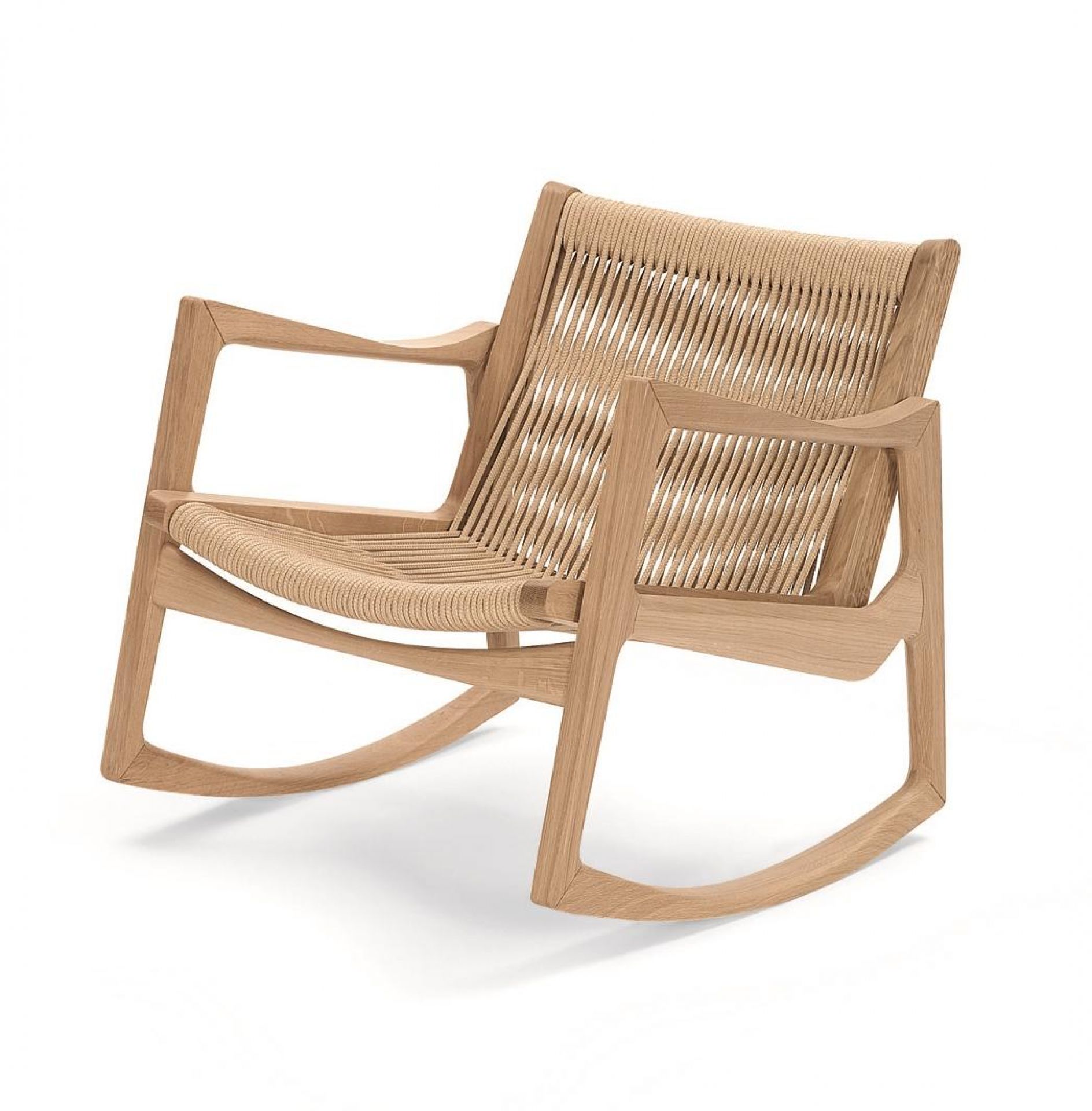 Euvira Schaukelstuhl von ClassiCon, ungepolstert, aus hellem Holz und Seilbespannung. Modernes Design für entspannte Stunden.