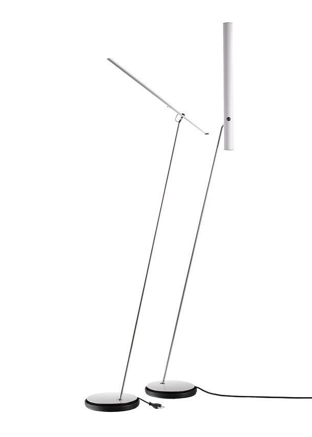 Moderne, minimalistische LED-Stehleuchte in Weiß und Silber mit rundem Fuß für Wohnzimmer und Büro.