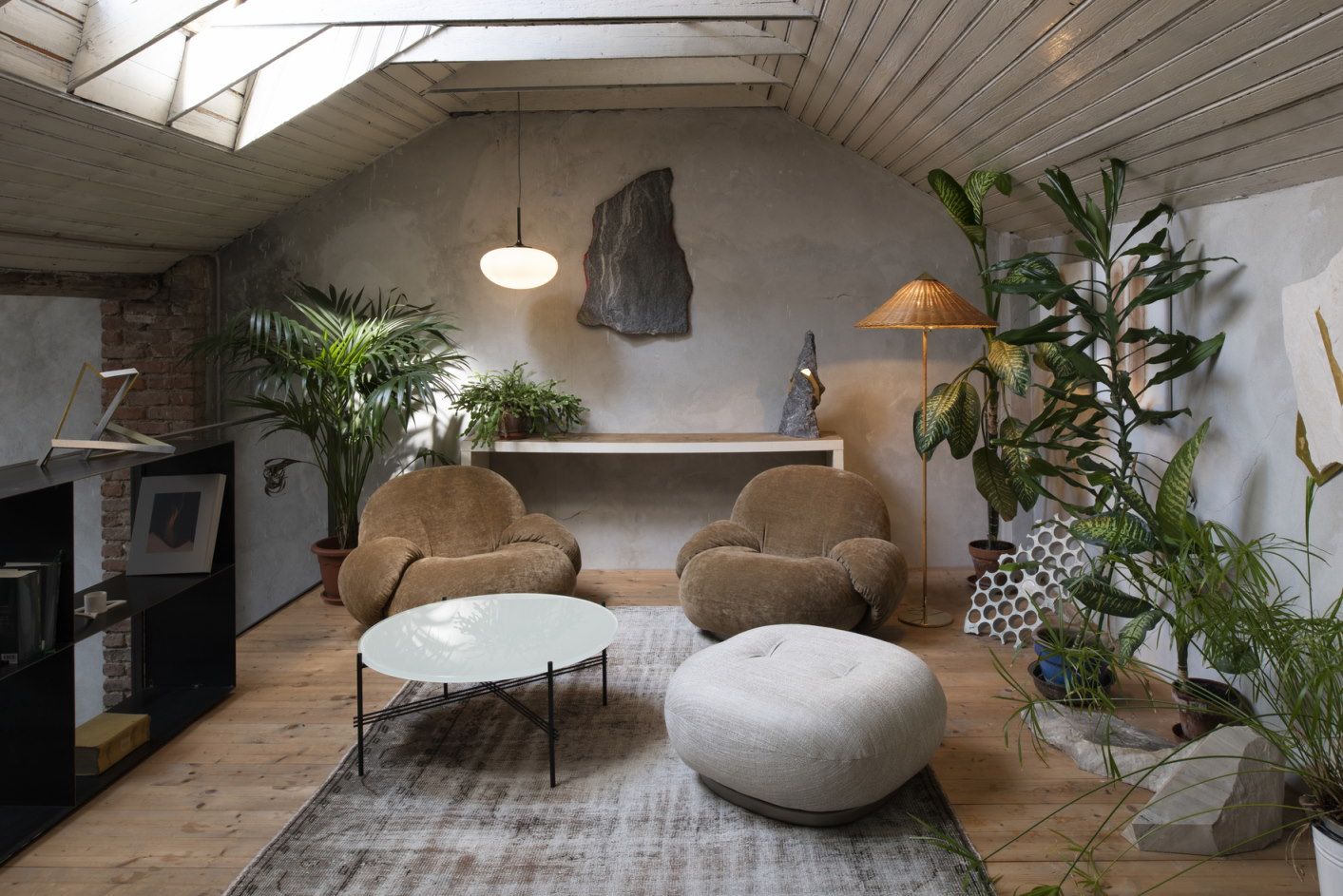 9602 Staande lamp Gubi