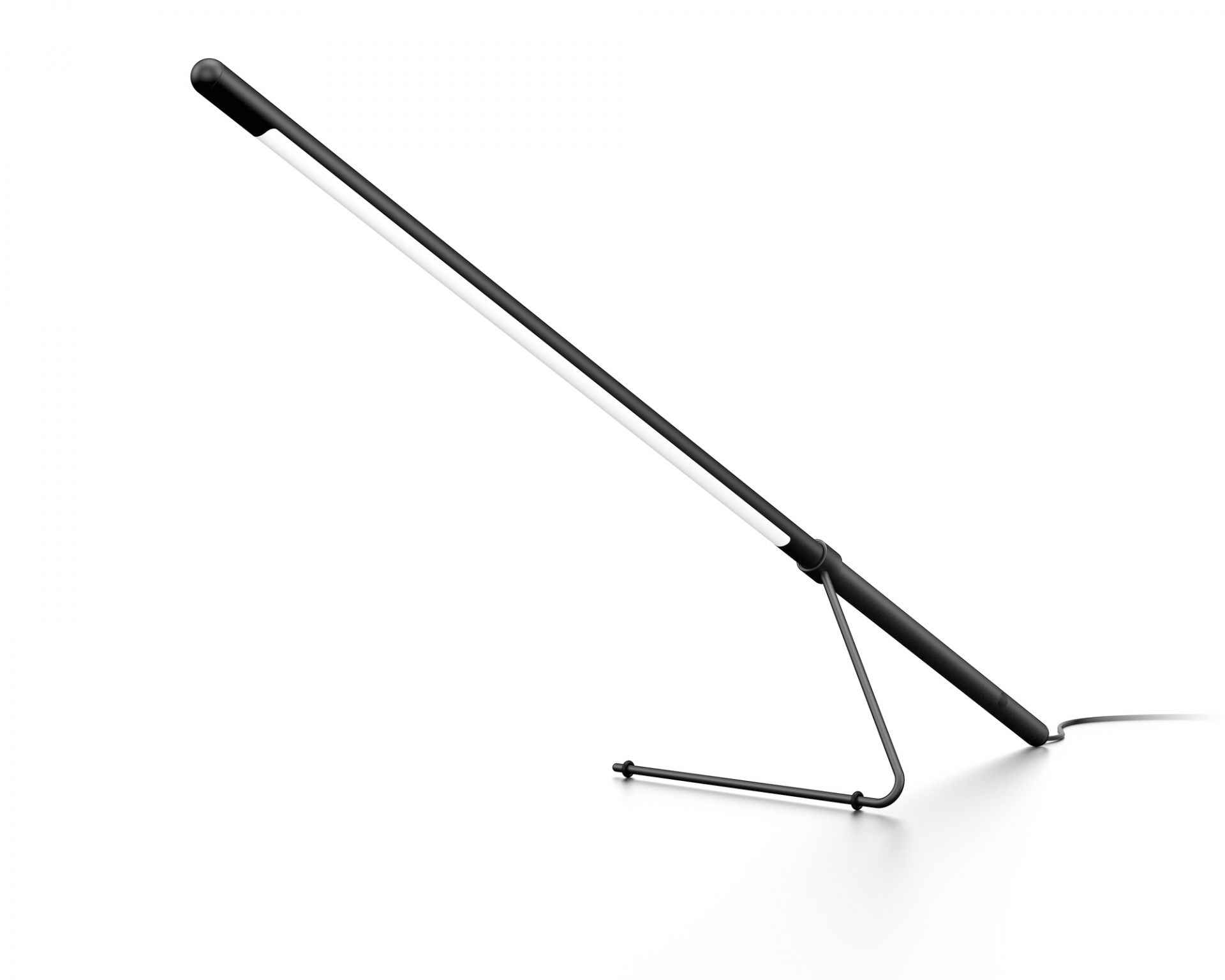 Schwarze Belux Tubo LED Tischleuchte mit Chrom-Gestell, modernes Design für Schreibtisch und Nachttisch.