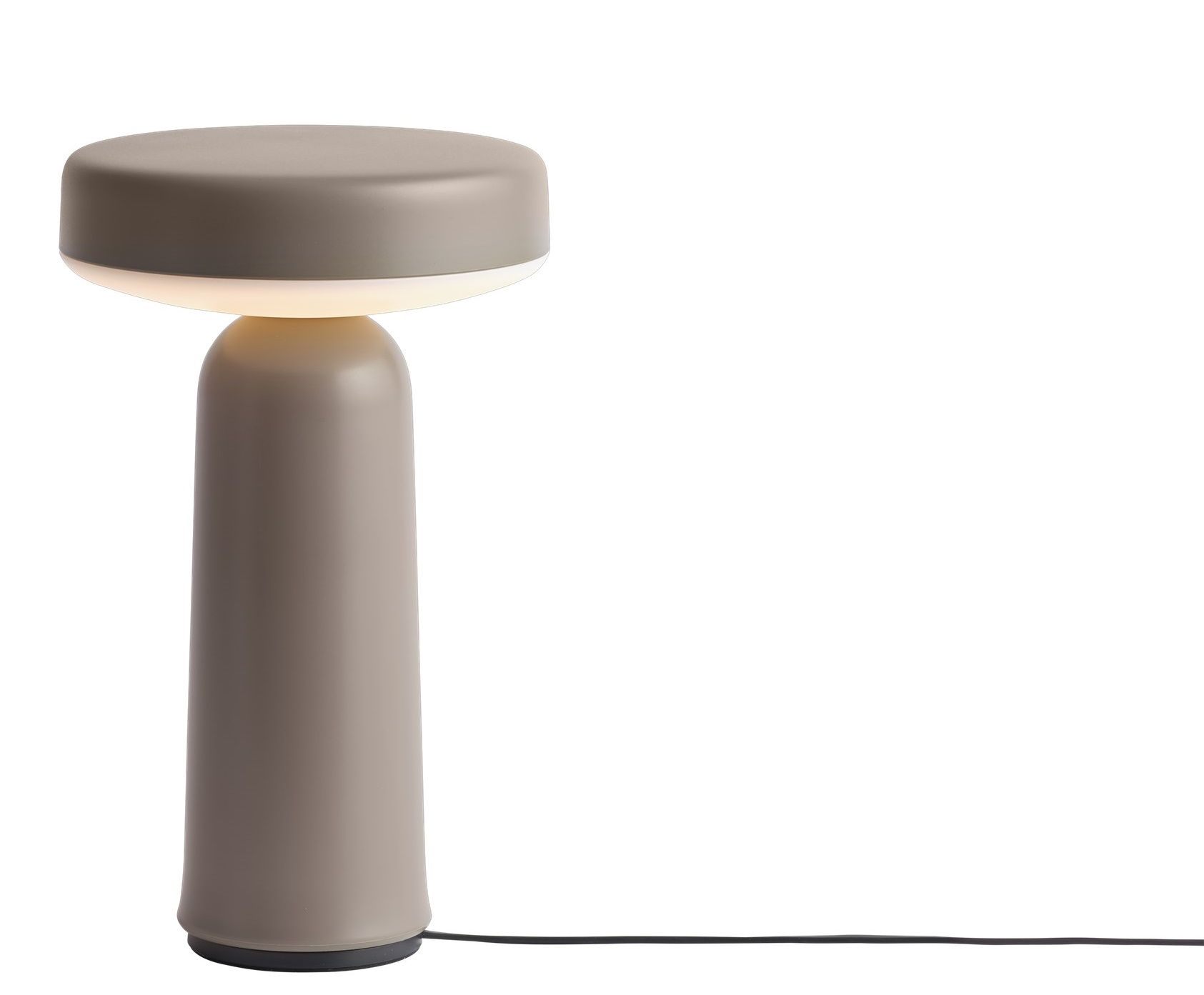 Nahaufnahme der grauen Muuto Ease Akku Tischleuchte, moderne tragbare Lampe für den Innenbereich.