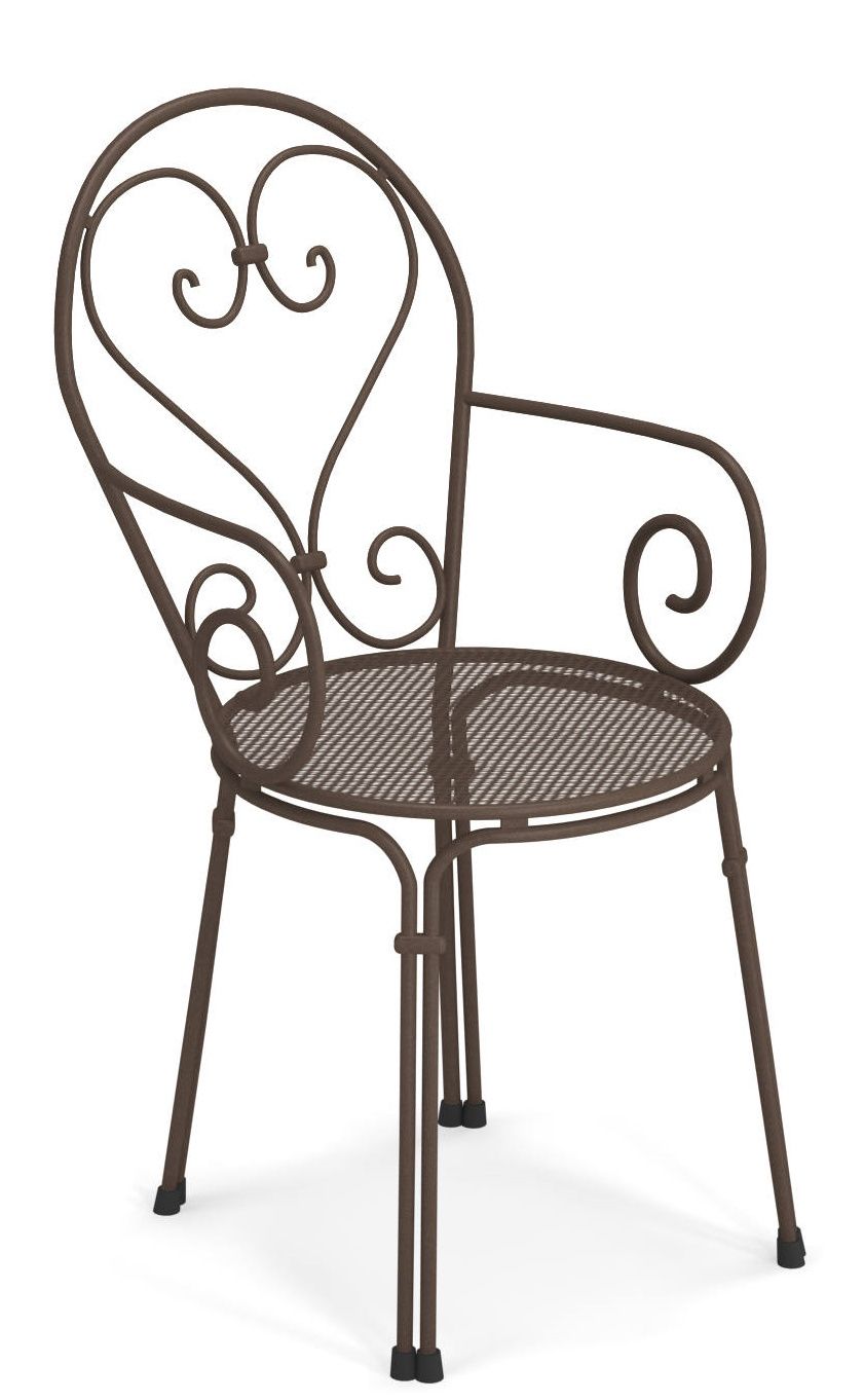 Pigalle Stuhl Outdoor Emu aus Metall in Braun mit geschwungenen Armlehnen und herzförmiger Rückenlehne.