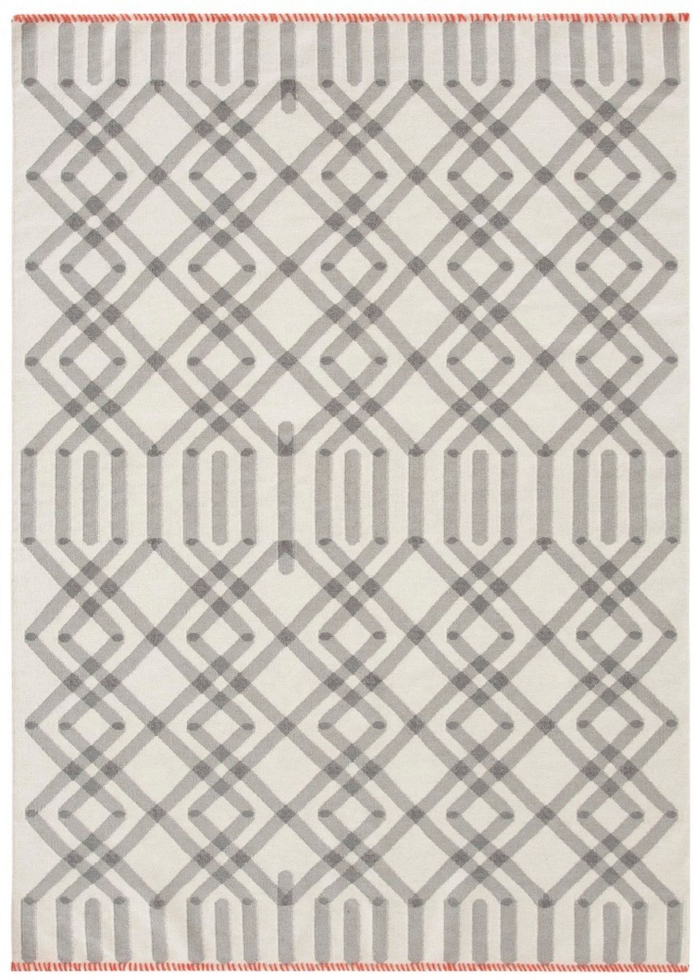 Kilim Teppich mit geometrischem Muster in Grau und Weiß, Duna Design von GAN.