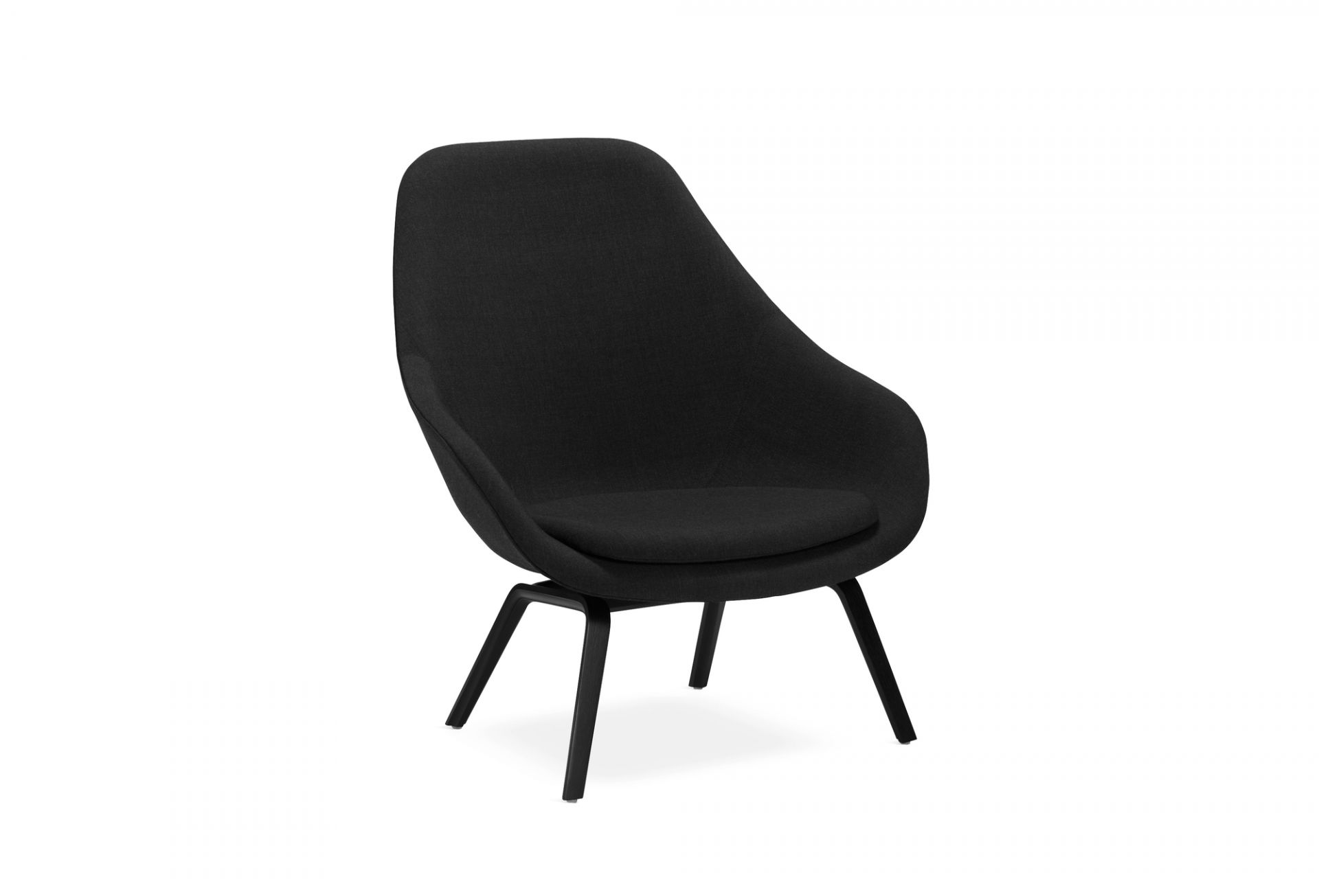 Schwarzer About a Lounge AAL 93 Sessel von Hay mit hohem Rücken und Drehgestell.