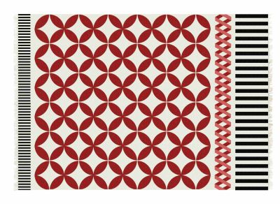 Kilim Catania Teppich mit rotem Blütenmuster und schwarz-weiß gestreiften Bordüren. Moderner Teppich für Wohnräume.