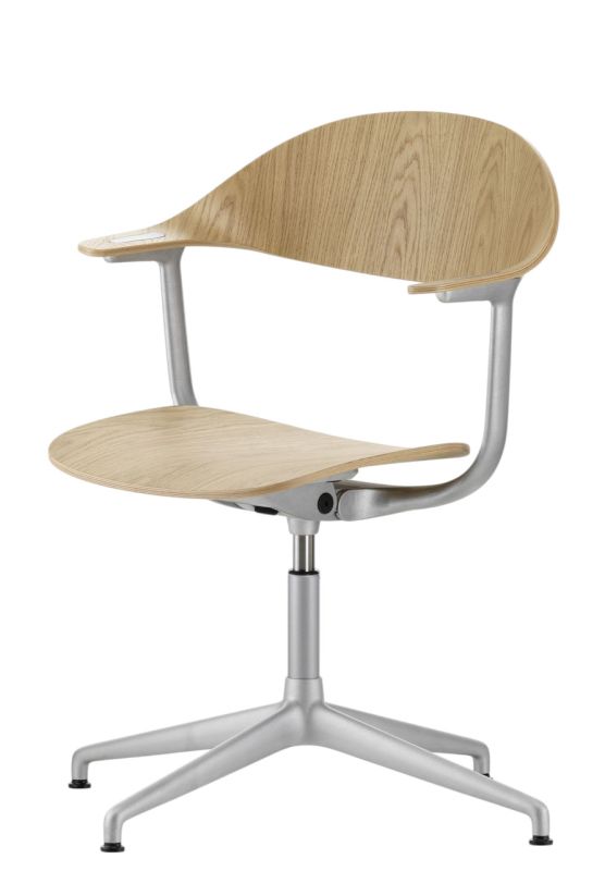 Mynt Bürostuhl von Vitra: Drehstuhl mit Armlehnen, Sitz und Rückenlehne aus hellem Schichtholz.