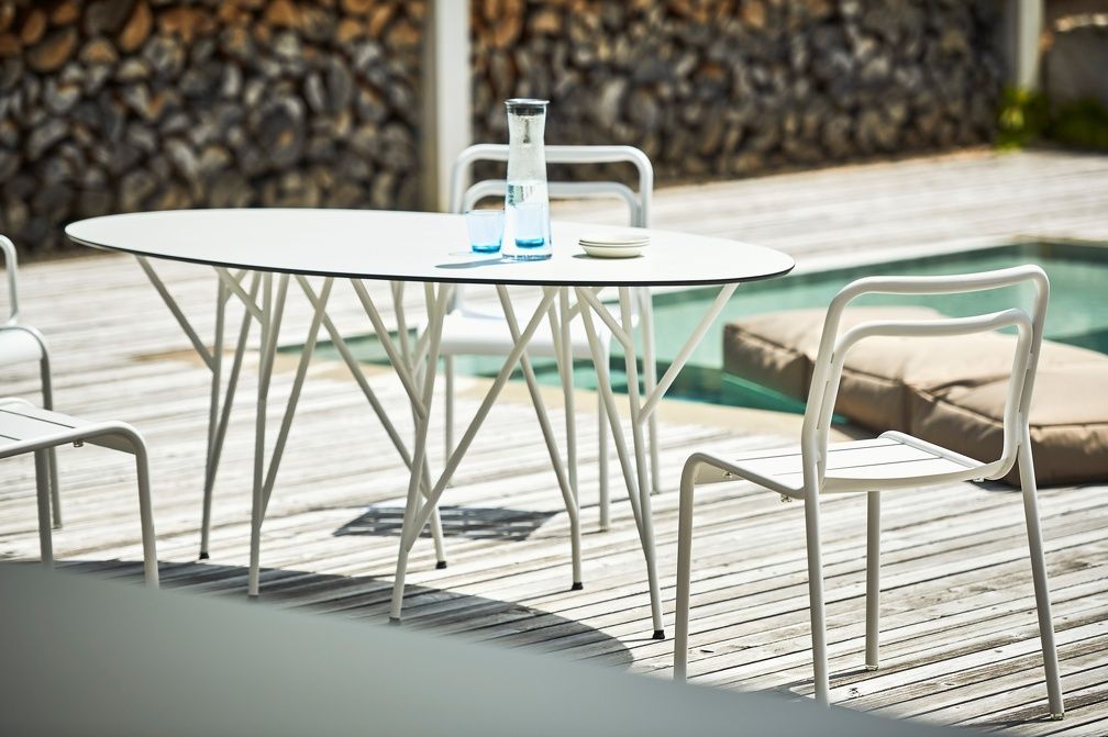 Astwerk Outdoor-eettafel van Jan Kurtz