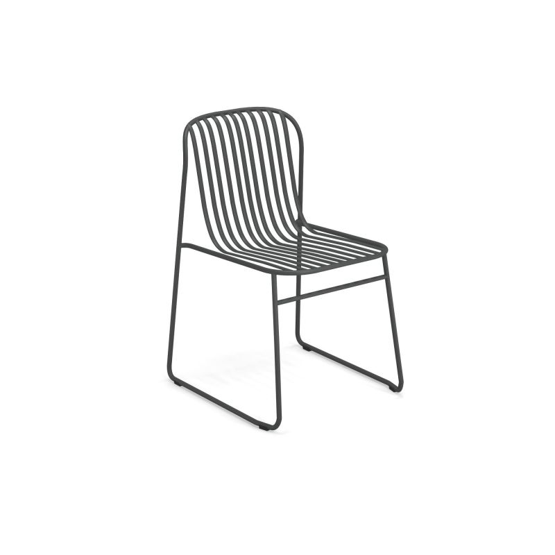 Riviera Stuhl aus Metall in Antik Eisen Optik für Garten und Terrasse.