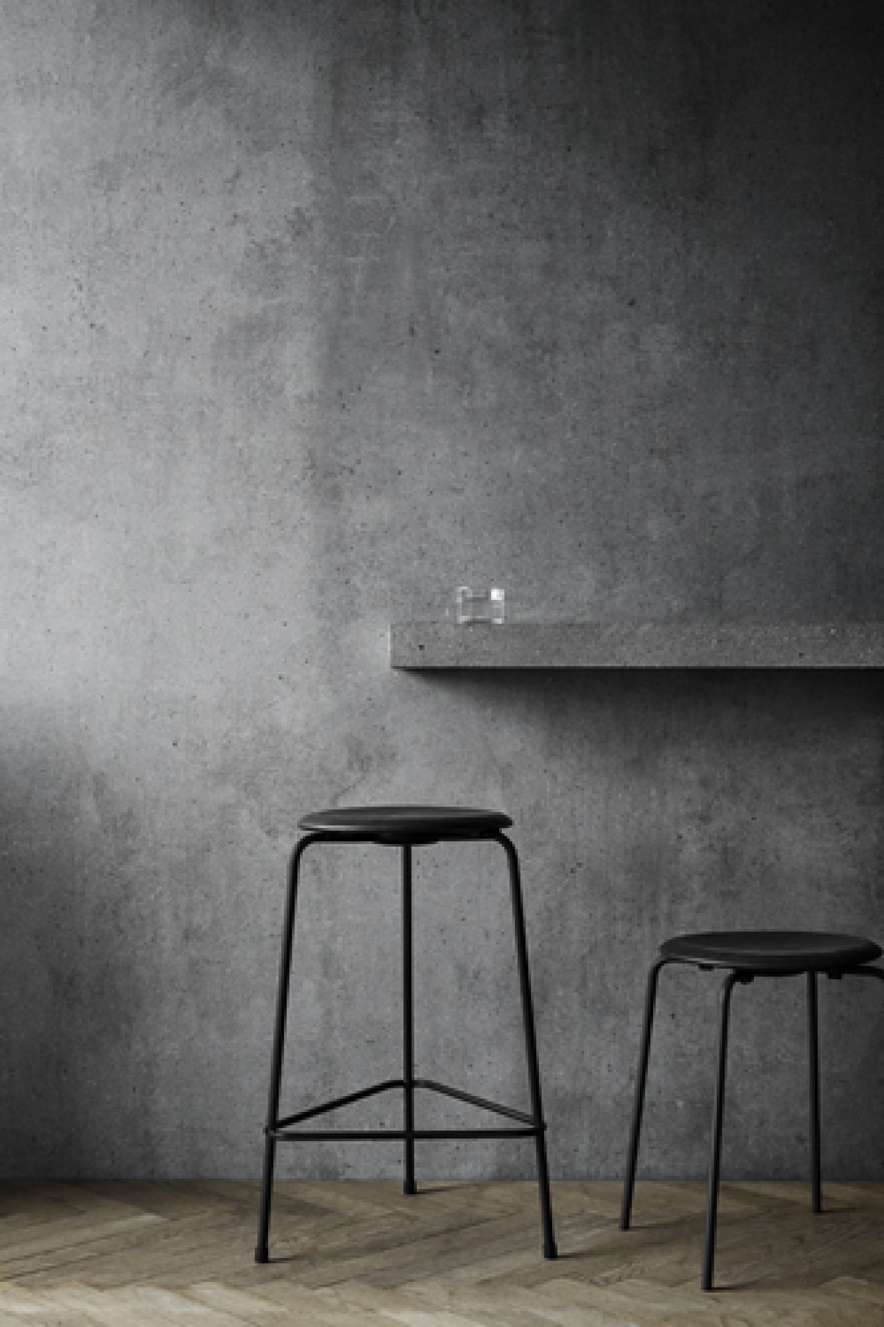 High Dot driepootkruk / barkruk van Fritz Hansen