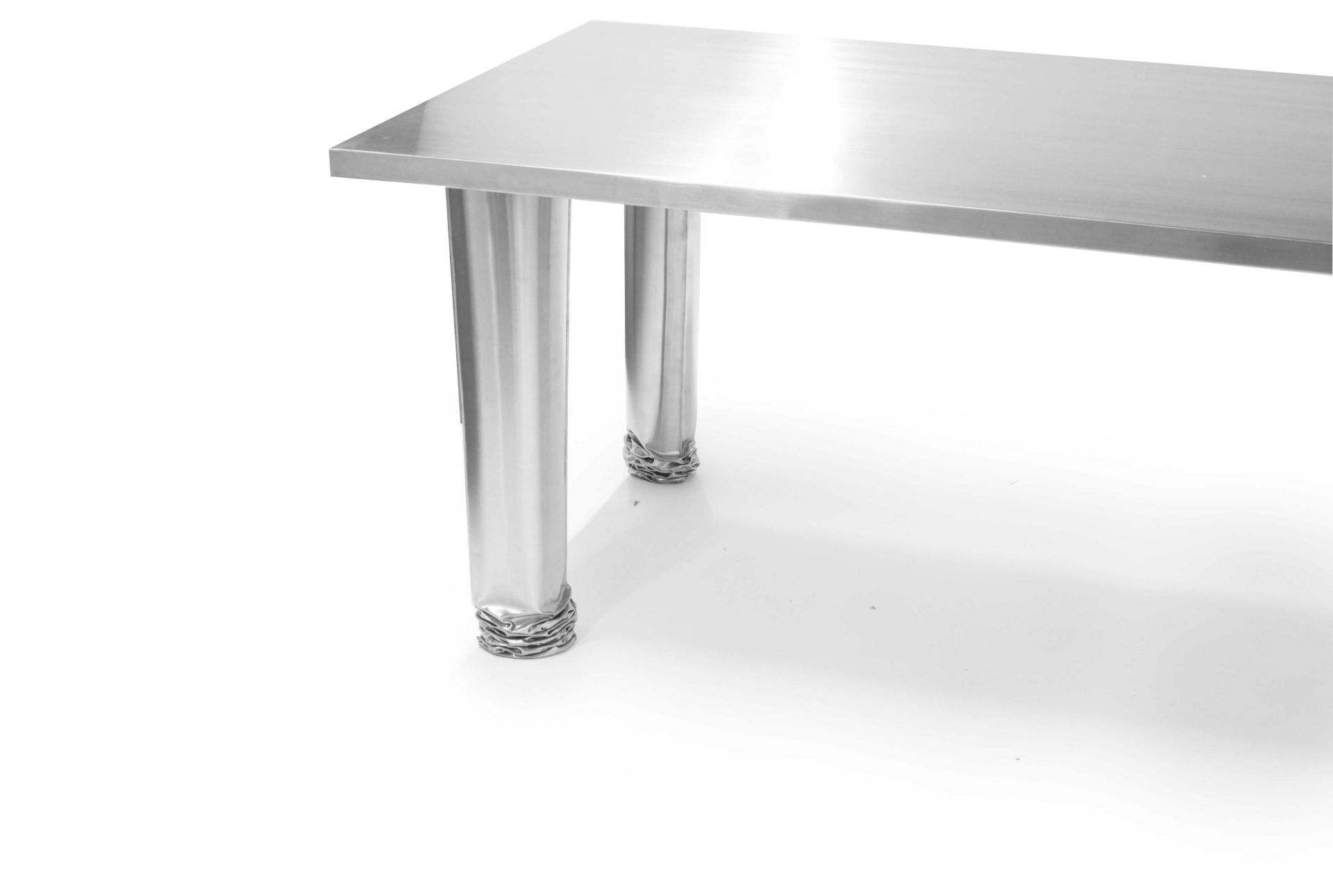 Crash Table Esstisch von Zieta aus poliertem Stahl, minimalistisches Design für Esszimmer und Küche.