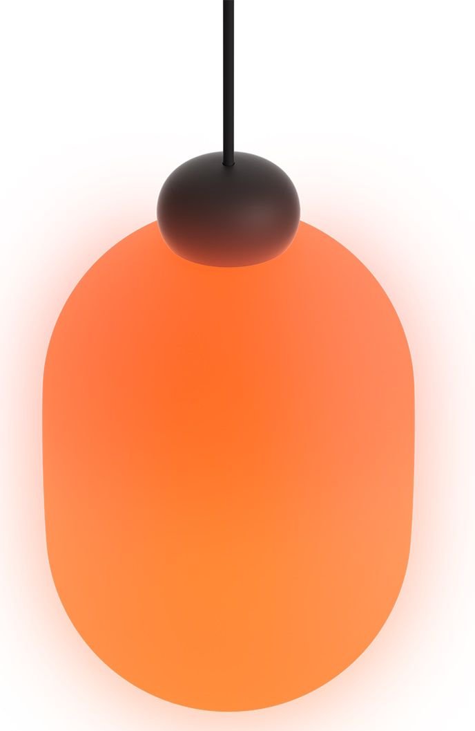Nahaufnahme der Sun Pendelleuchte in Grau mit warmem, orangenem Lichtschein für stimmungsvolle Innenbeleuchtung.