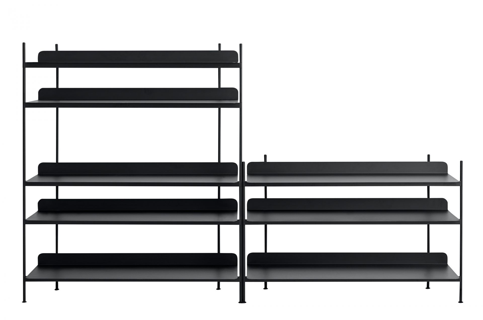 Schwarzes Compile Regalsystem von Muuto in verschiedenen Höhen, modernes modulares Bücherregal für Wohnzimmer und Büro.