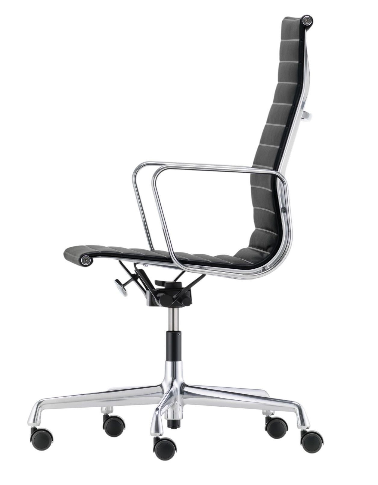 Vitra Aluminium Chair EA 119, Bürostuhl mit hoher Rückenlehne und schwarzem Lederbezug, Seitenansicht.