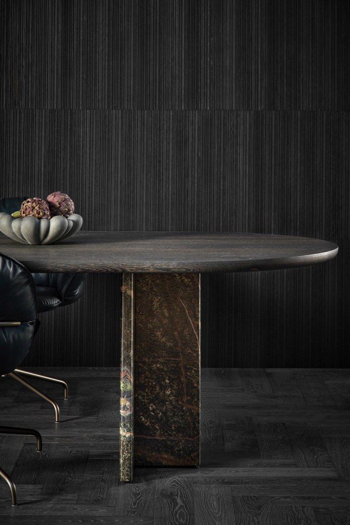 BC17 T-Rox ovale eettafel Janua 