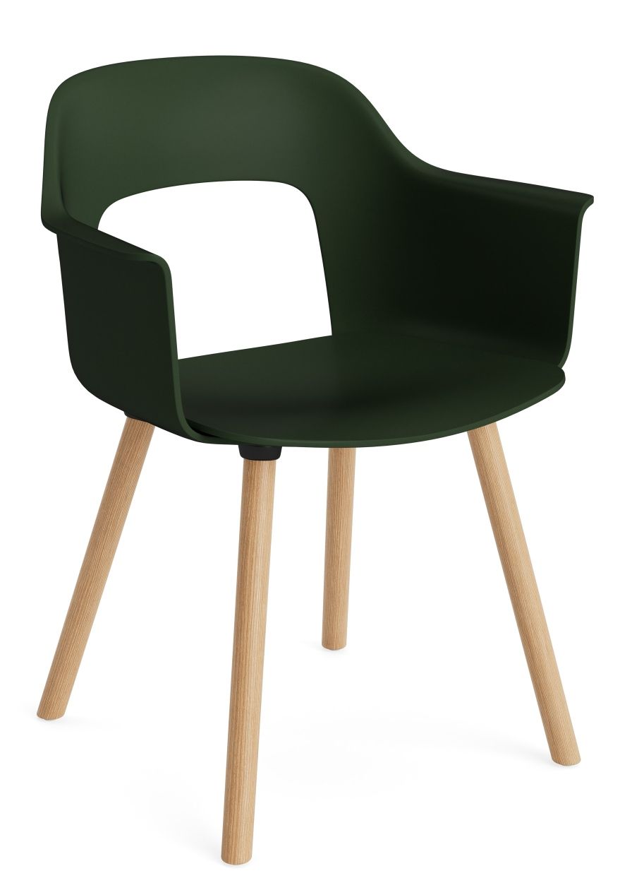 Layout Armchair 221 von Hay, grüner Armlehnstuhl mit Sitzschale und hellem Holzgestell, modernes Design für Esszimmer und Büro.