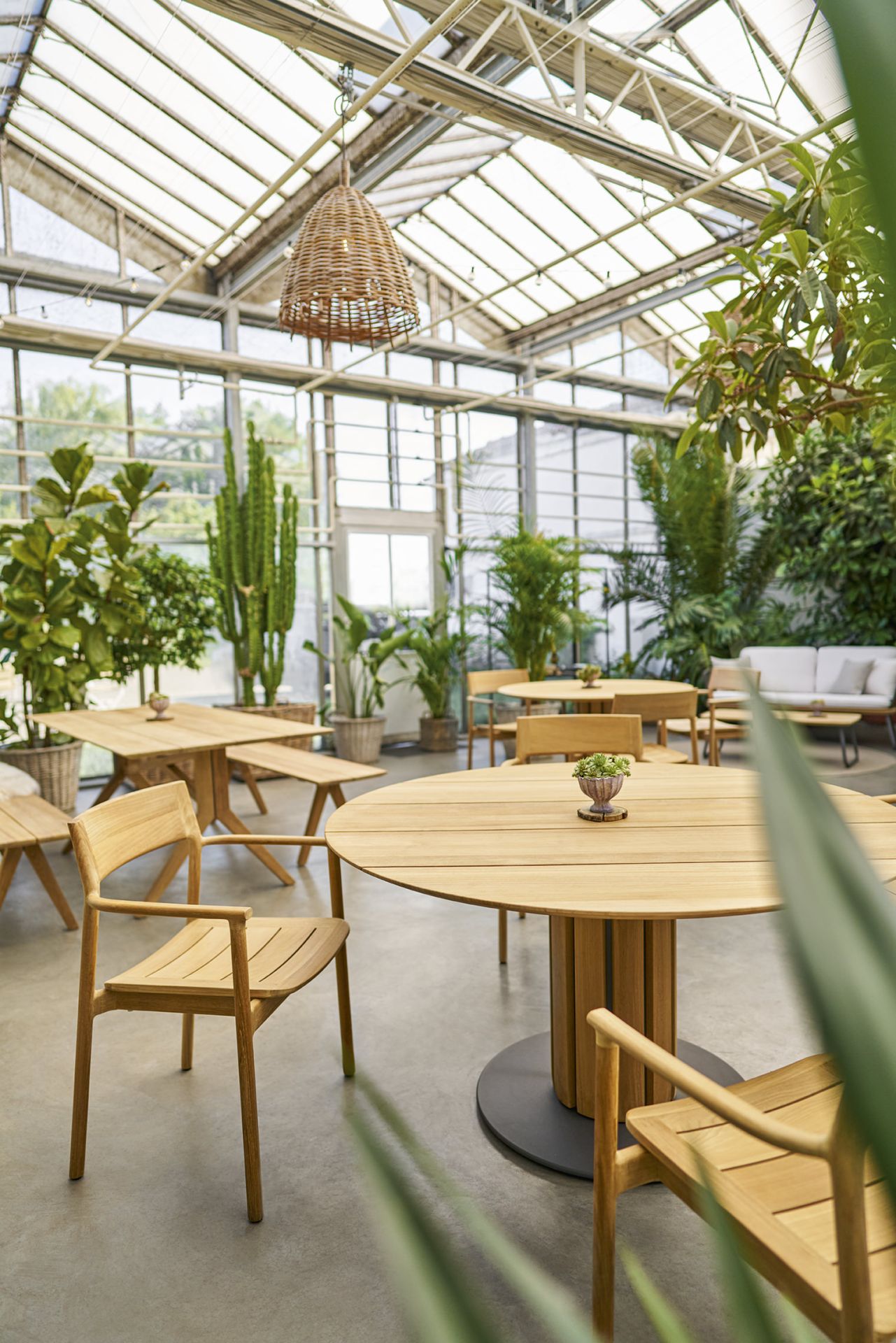 Teva ronde tafel / eettafel Weishäupl