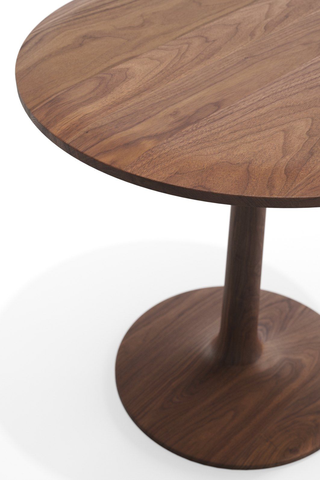 Turntable Couch Beistelltisch aus Holz, runde Tischplatte und Sockel, modernes Design für Wohnzimmer.