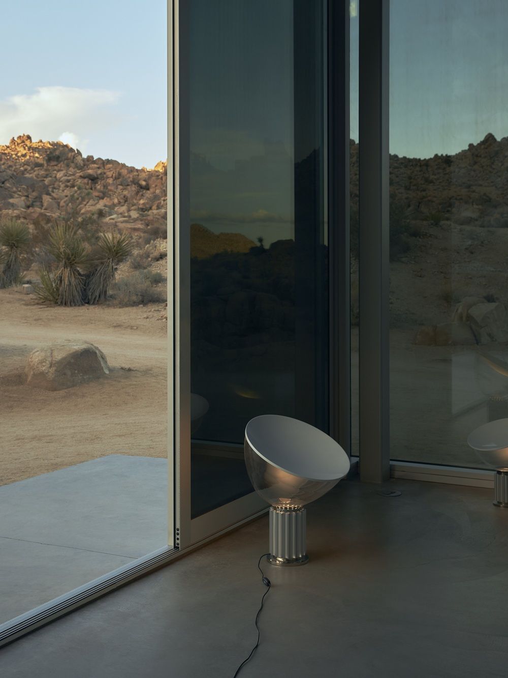 Taccia Small LED-tafellamp van Flos